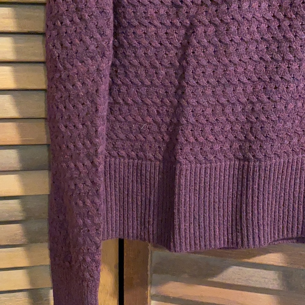 American eagle sweater - Picture 2 of 4